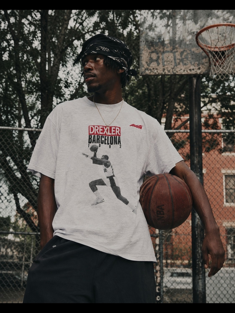 Vintage 1992 Clyde Drexler Barcelona AVIA Basketball T Shirt Large Oneita